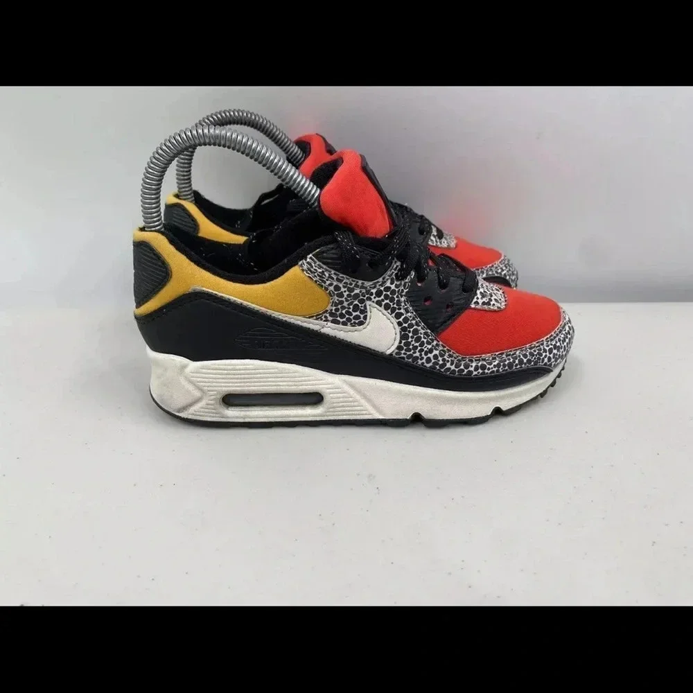 Nike Women's Air Max 90 SE Black Phantom Chile Red Shoes DC9446-001 Size 5